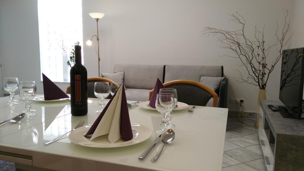 דירות סופרון Fueredi Haz Apartman מראה חיצוני תמונה